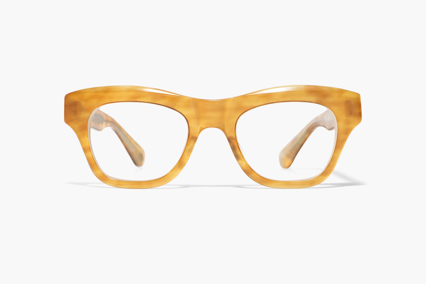 Dom Diplomat Gylden MATSUDA | Prøv de bedste briller online og find en optiker | FAVR